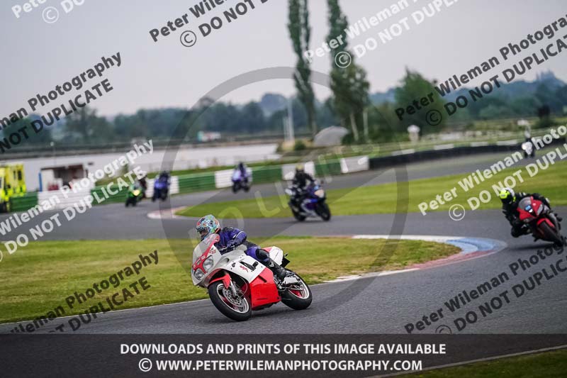 enduro digital images;event digital images;eventdigitalimages;mallory park;mallory park photographs;mallory park trackday;mallory park trackday photographs;no limits trackdays;peter wileman photography;racing digital images;trackday digital images;trackday photos